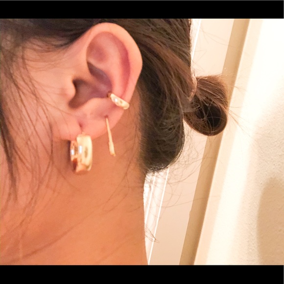 Classic Chubby Hoops 14k - Picture 4 of 5